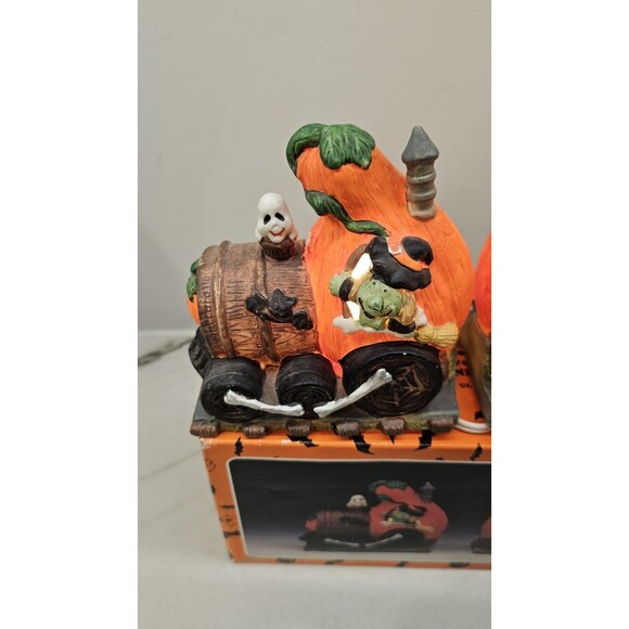 Vintage Porcelain Spooky Haunted Haven Halloween Pumpkin Train Night Light Set - Picture 3 of 8